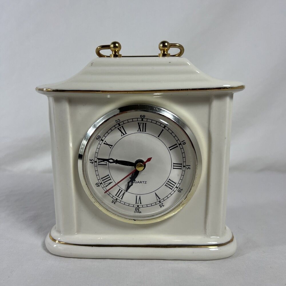 Mantle Clock - White Ceramic Porcelain - Analog - Battery Operated - Vintage